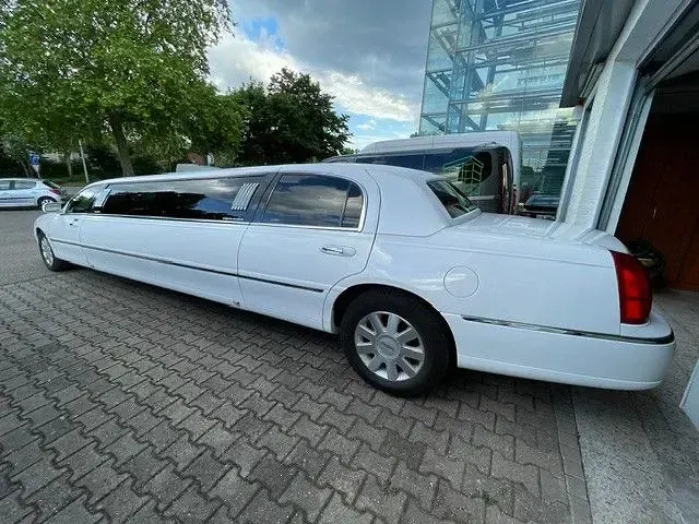 Gebraucht Lincoln Town Car 213 PS (156 kW) 2005 Weiß Limousine