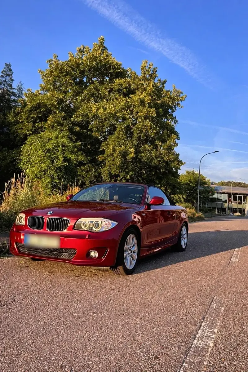 Gebraucht BMW 118 Cabriolet 143 PS (105 kW) 2013 Rot Cabrio