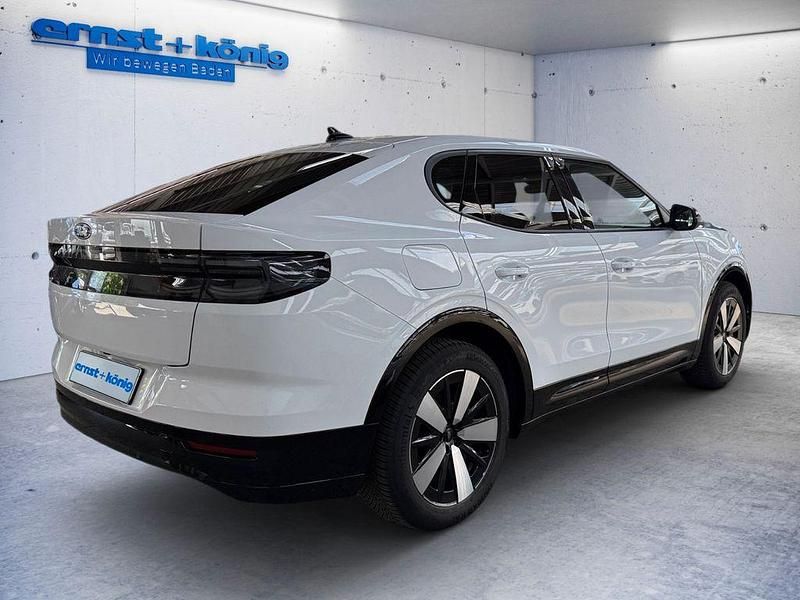Używany Ford Capri 210 kW (286 KM) 2025 Biały SUV