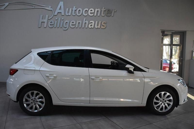 Gebraucht Seat Leon Style 110 PS (80 kW) 2015 Weiß Limousine