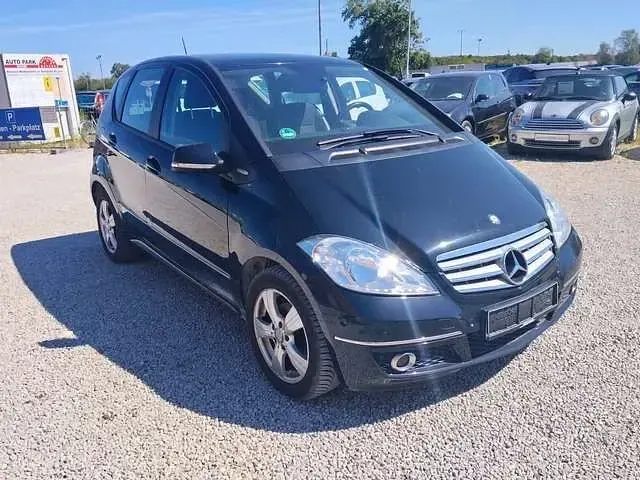 Gebraucht Mercedes A160 Edition 95 PS (69 kW) 2011 Schwarz Kleinwagen