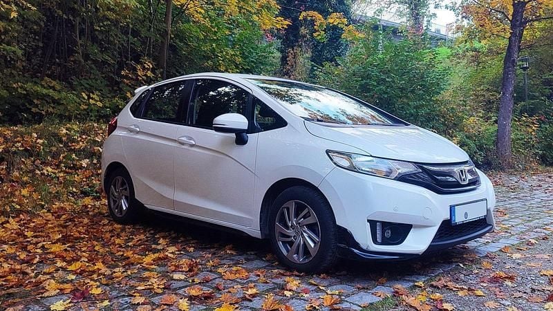 White orchid p. Gebraucht 2017 Honda Jazz Comfort Kleinwagen | 10.999 € (Guter Preis) - Bild 1/4