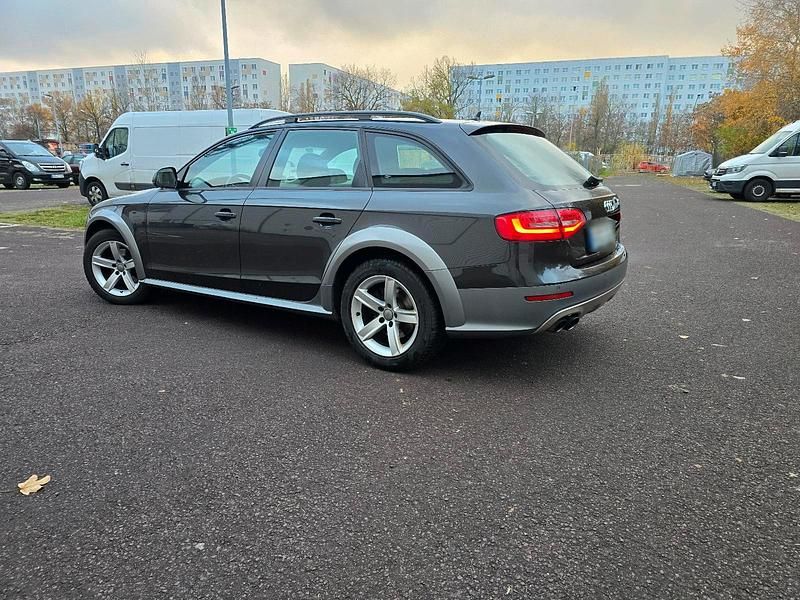 Gebraucht Audi A4 Allroad 177 PS (130 kW) 2013 Braun Kombi