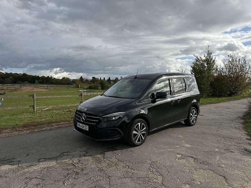 Gebraucht 2022 Mercedes 180 Progressive Limousine | 26.000 € (Fairer Preis) - Bild 1/4