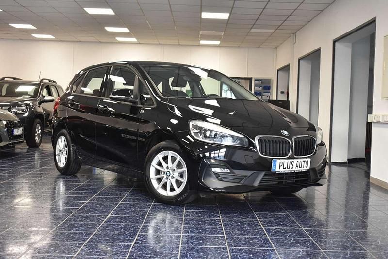 Schwarz Gebraucht 2020 BMW 216 Advantage Van / Kleinbus | 14.370 € (Fairer Preis) - Bild 1/4