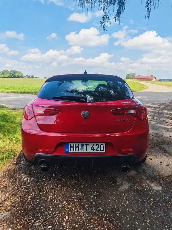 Gebraucht Alfa Romeo Giulietta Veloce 241 PS (177 kW) 2017 Rot Kleinwagen