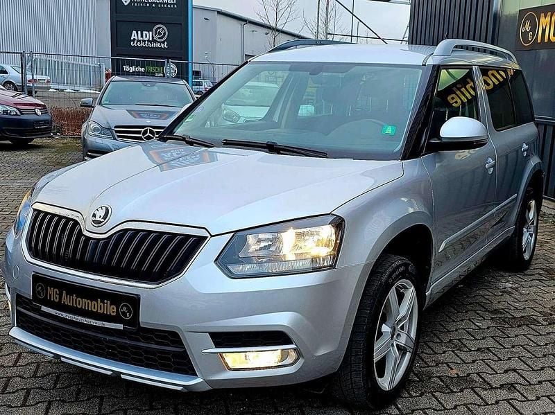 Gebraucht Skoda Yeti Drive 150 PS (110 kW) 2017 Brilliantsilber metallic SUV