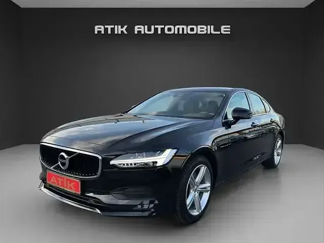 Gebraucht Volvo S90 Momentum 190 PS (139 kW) 2018 Black solid stone (metallic) Limousine