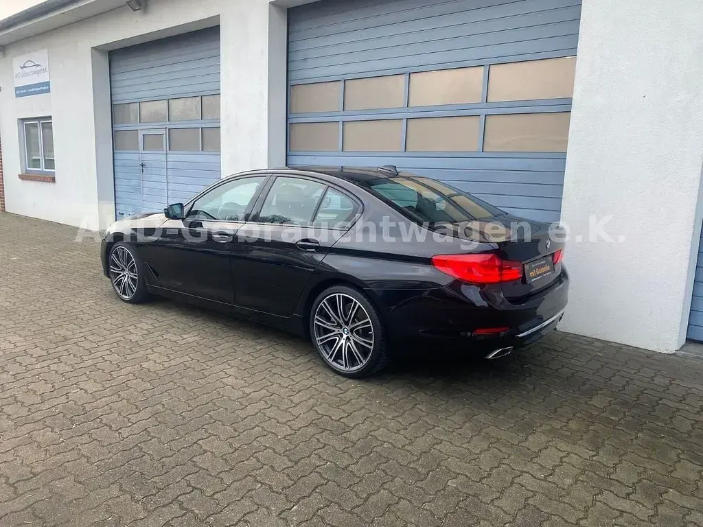Gebraucht BMW 540 Luxury Line 320 PS (235 kW) 2020 Schwarz Limousine