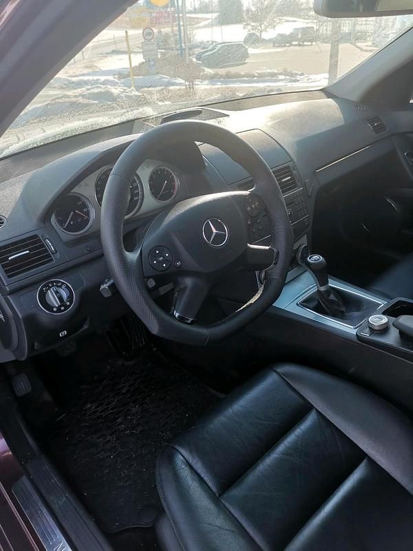 Gebraucht Mercedes C230 204 PS (150 kW) 2007 Rot Limousine