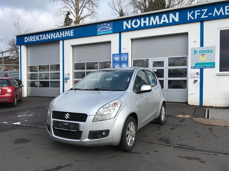 Gebraucht Suzuki Splash 65 PS (47 kW) 2009 Grau Kleinwagen