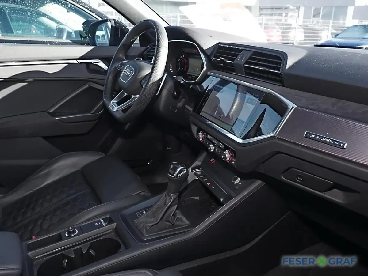Gebraucht Audi RS Q3 Sportback Ambiente 400 PS (294 kW) 2022 Kyalamigrün SUV