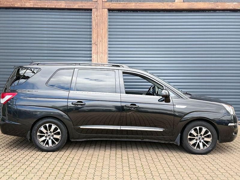 Gebraucht Ssangyong (KGM) Rodius 178 PS (130 kW) 2016 Schwarz Van / Kleinbus