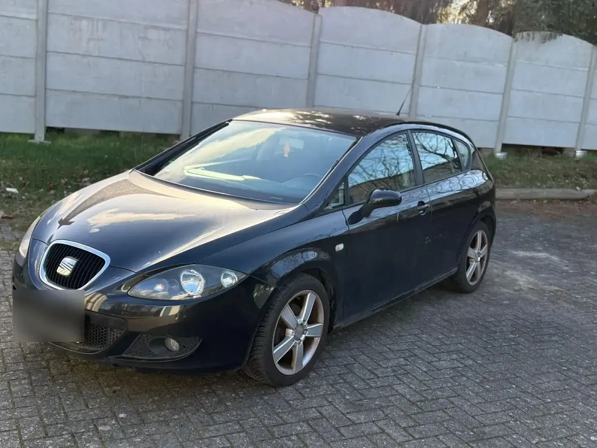 Second-hand Seat Leon 102 CP (75 kW) 2007 Negru Hatchback