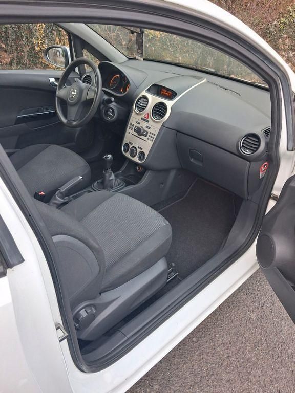 Gebraucht Opel Corsa Innovation 69 PS (50 kW) 2009 Weiß Kleinwagen