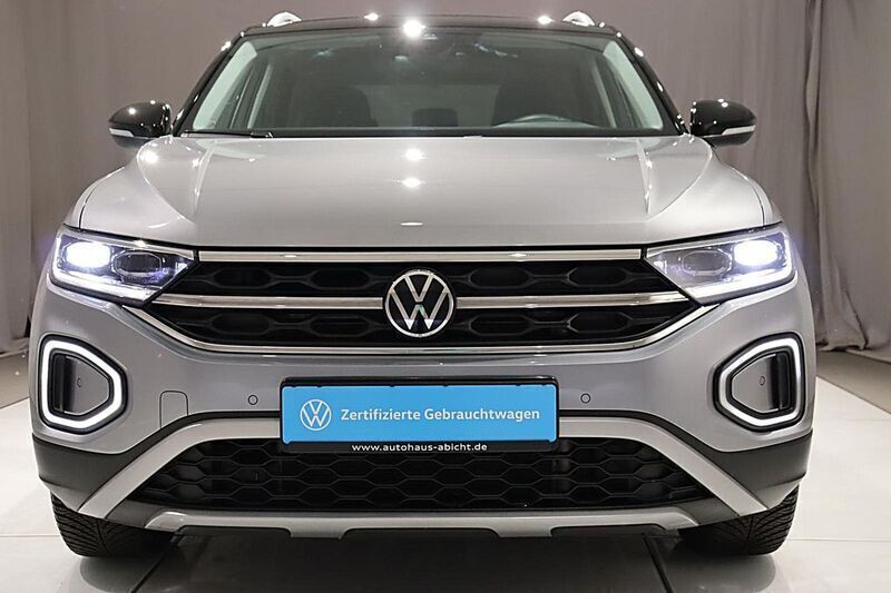 Gebraucht VW T-Roc Style 150 PS (110 kW) 2024 Pyritsilber SUV