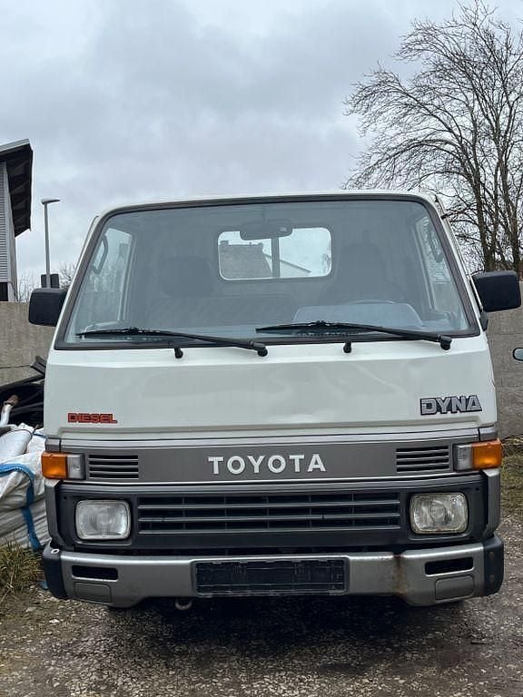 Gebraucht Toyota Dyna 83 PS (61 kW) 1995 Weiß Pickup