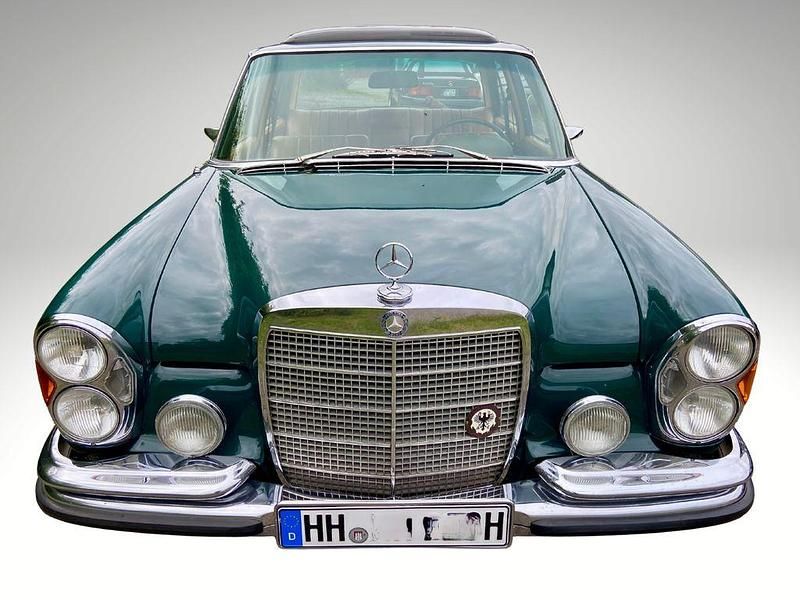 Gebraucht Mercedes W109 200 PS (147 kW) 1971 Grün Limousine