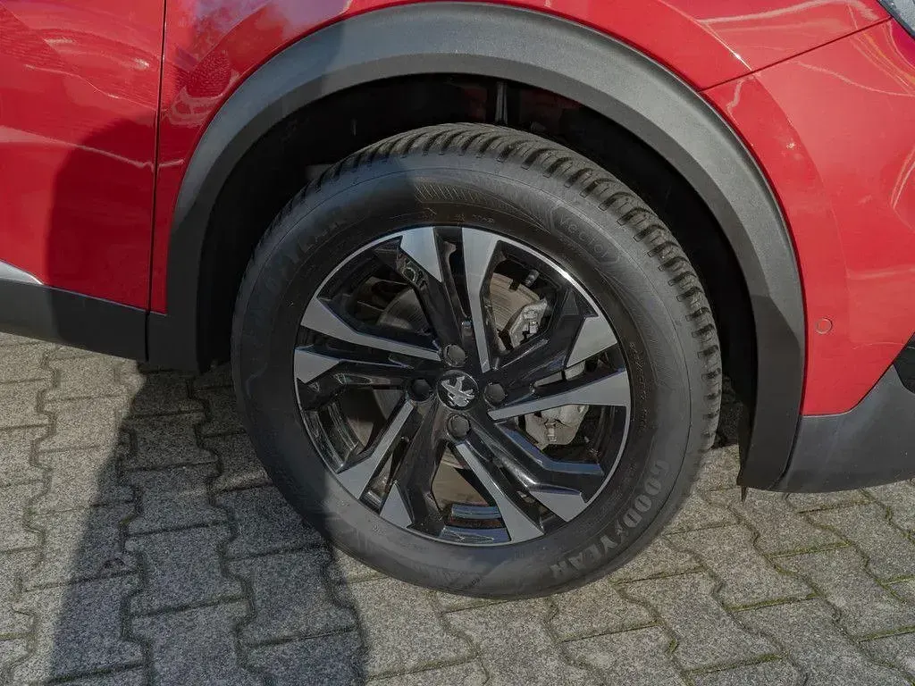 Gebraucht Peugeot 2008 GT 131 PS (96 kW) 2023 Rot SUV