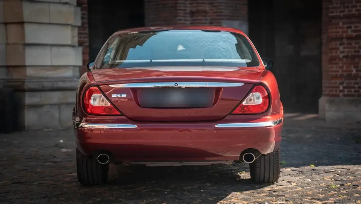 Gebraucht Jaguar XJ8 258 PS (189 kW) 2006 Rot Limousine