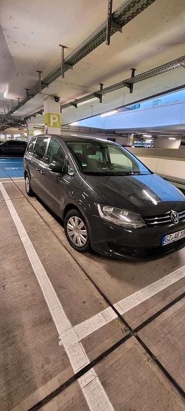 Gebraucht VW Sharan 140 PS (102 kW) 2011 Grau Van / Kleinbus