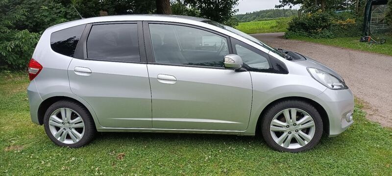 Silber Gebraucht 2014 Honda Jazz Comfort Plus Kleinwagen | 6.650 € (Etwas zu teuer) - Bild 1/4