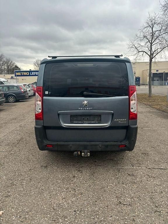 Gebraucht Peugeot TePee Access 128 PS (94 kW) 2014 Grau Van / Kleinbus