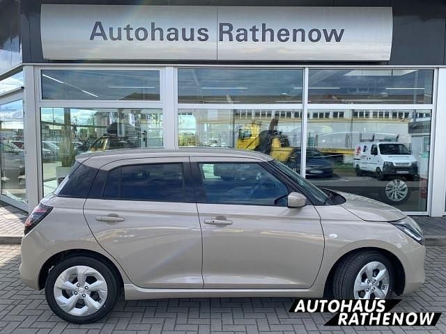 Neu Suzuki Swift Comfort 83 PS (61 kW) 2025 Blau Kleinwagen