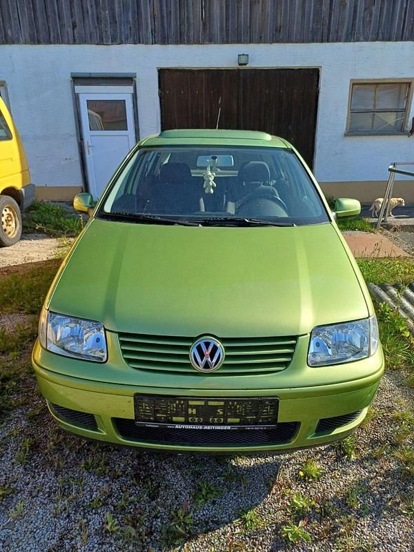 Grün Gebraucht 2001 VW Polo Kleinwagen | 300 € (Superpreis) - Bild 1/4