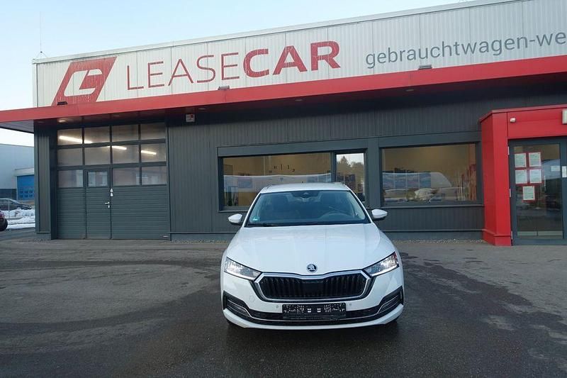 Second-hand Skoda Octavia Style 116 CP (85 kW) 2022 Alb Break