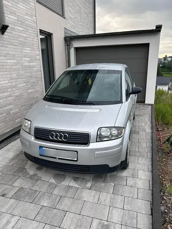 Gebraucht Audi A2 75 PS (55 kW) 2004 Silber Kleinwagen