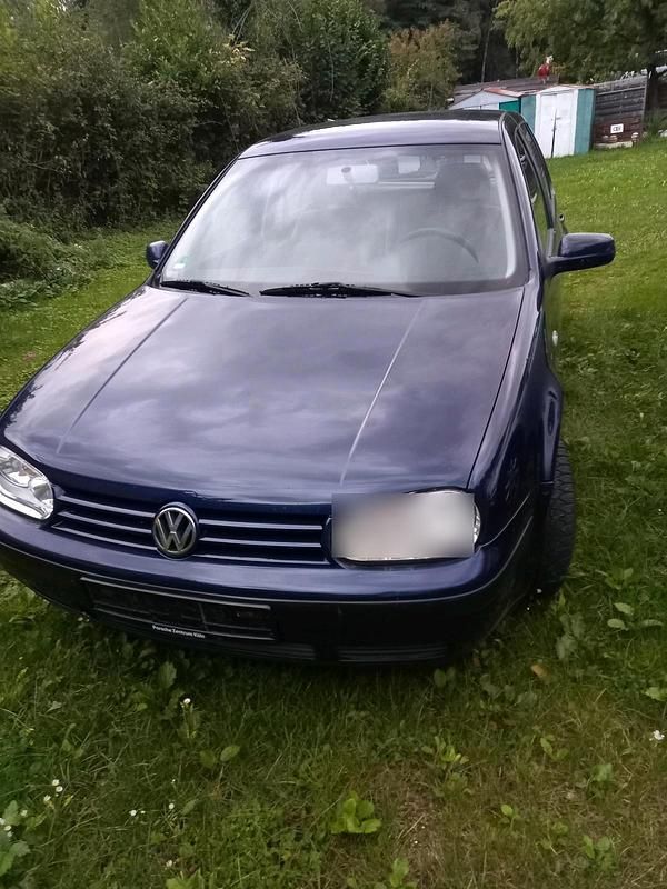 Violet Gebraucht 2002 VW Golf IV Kleinwagen | 1.200 € (Fairer Preis) - Bild 1/4