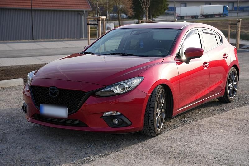 Gebraucht Mazda 3 Nakama 210 PS (154 kW) 2016 Rot Limousine
