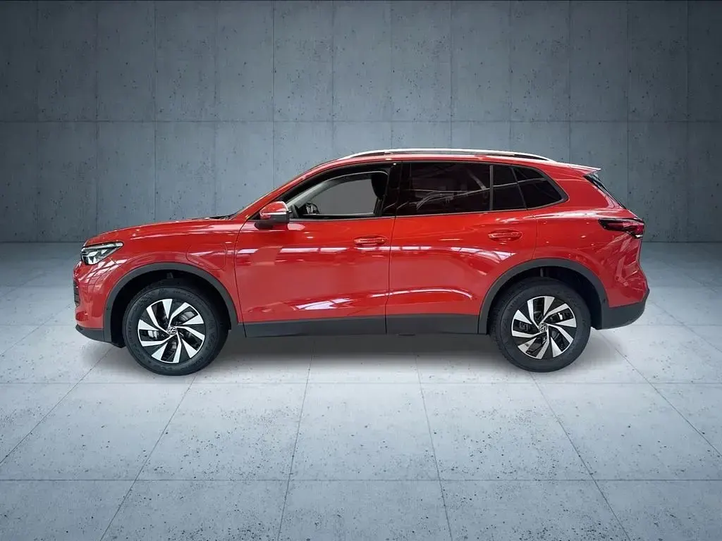 Gebraucht VW Tiguan R 204 PS (150 kW) 2025 Rot SUV