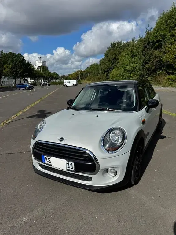 Käytetty Mini Cooper 136 HP (100 kW) 2018 Hopea Viistoperä