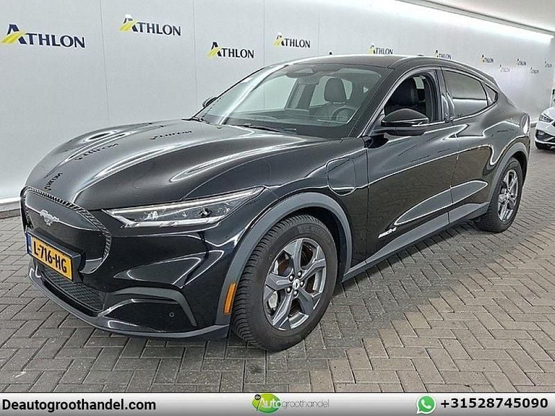 Second-hand Ford Mustang Mach-E 189 kW (258 CP) 2021 Negru SUV