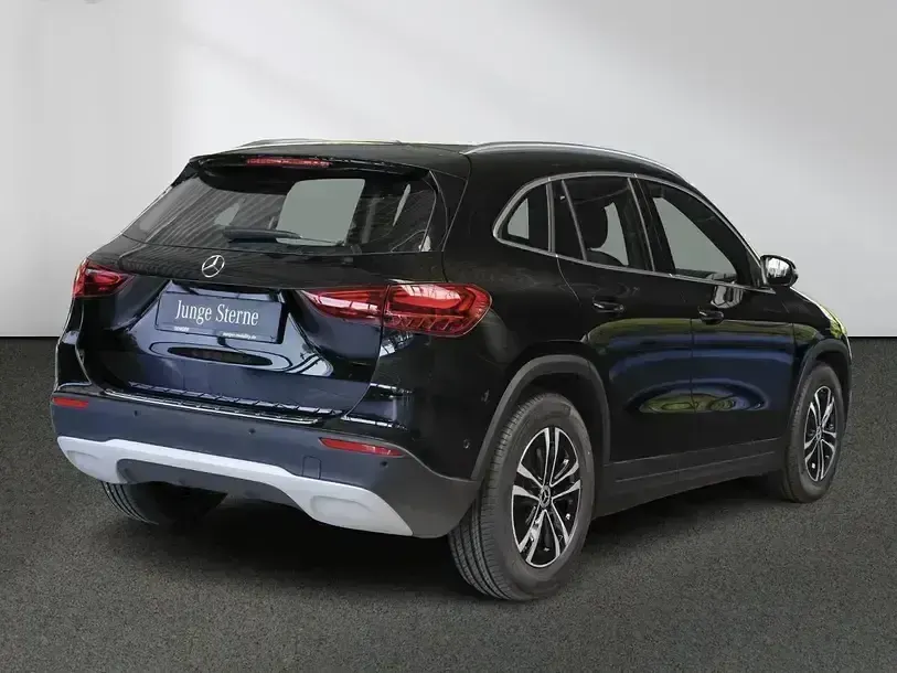 Gebraucht Mercedes GLA200 163 PS (119 kW) 2025 Schwarz SUV