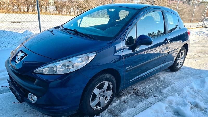 Blau Gebraucht 2008 Peugeot 207 Limousine | 444 € (Superpreis) - Bild 1/4