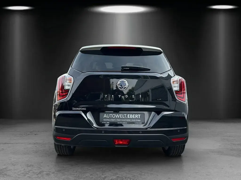 Gebraucht SsangYong Tivoli 163 PS (119 kW) 2025 Space black 2tone SUV
