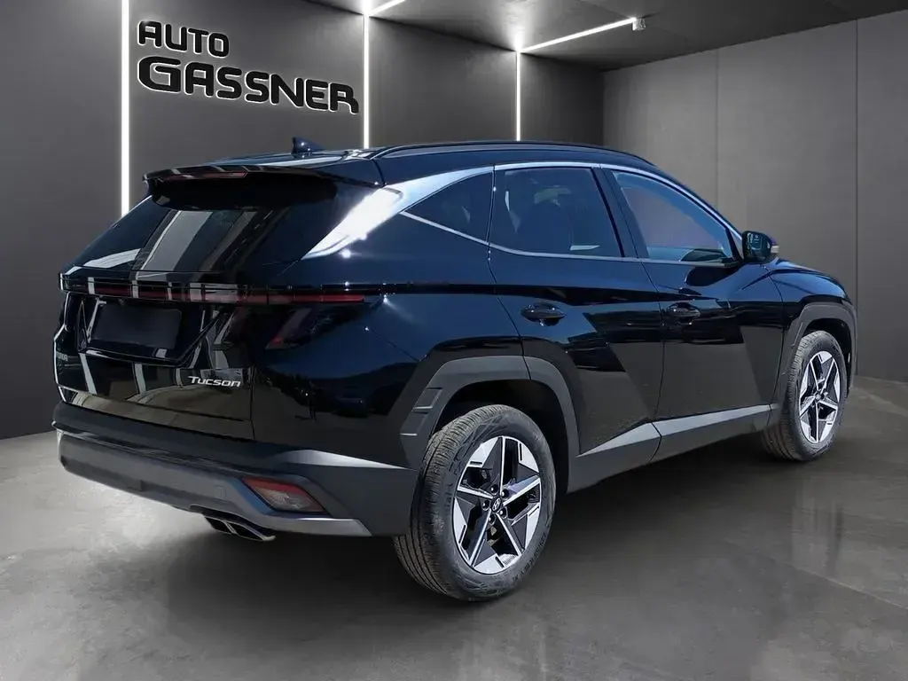 Neu Hyundai Tucson Trend 150 PS (110 kW) 2026 Schwarz SUV