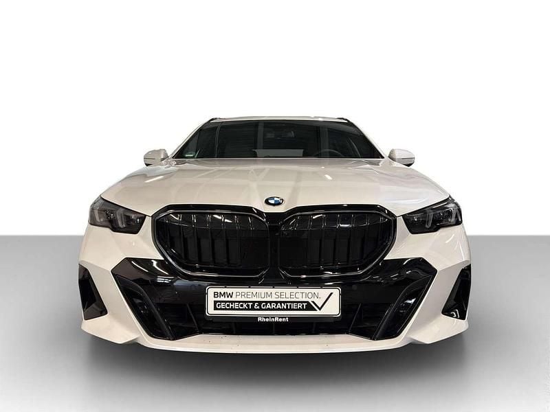 Gebraucht BMW 540 M Sport 286 PS (210 kW) 2025 Weiß Limousine