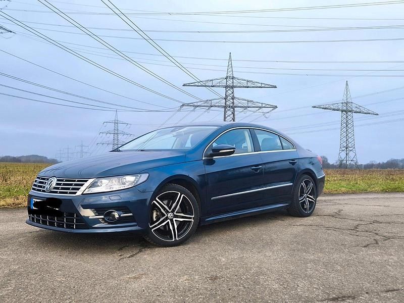Gebraucht VW Passat R-line 177 PS (130 kW) 2015 Blau Coupé