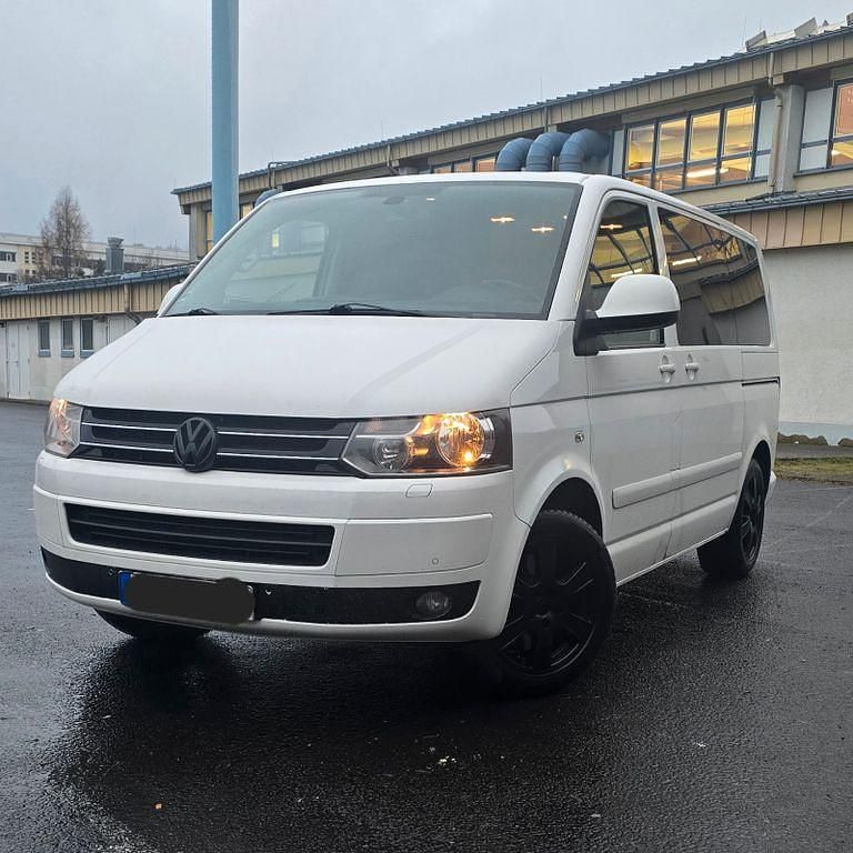 Gebraucht VW Multivan 140 PS (102 kW) 2010 Weiß Van