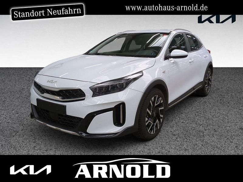 Weiß (carraraweiß) Gebraucht 2025 Kia XCeed Vision SUV | 22.680 € (Superpreis) - Bild 1/4