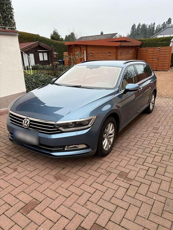 Gebraucht 2015 VW Passat Comfortline Kombi | 7.800 € (Fairer Preis) - Bild 1/4