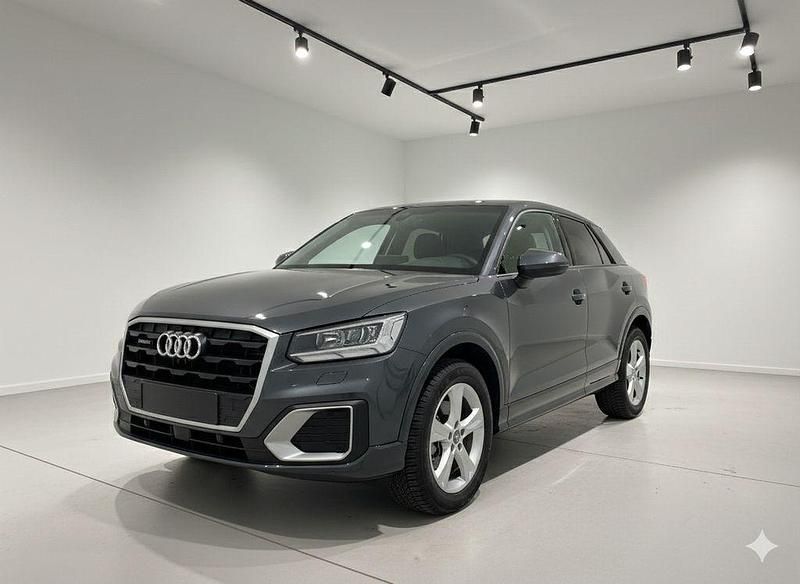 Gebraucht Audi Q2 S-Line 150 PS (110 kW) 2025 Grau SUV