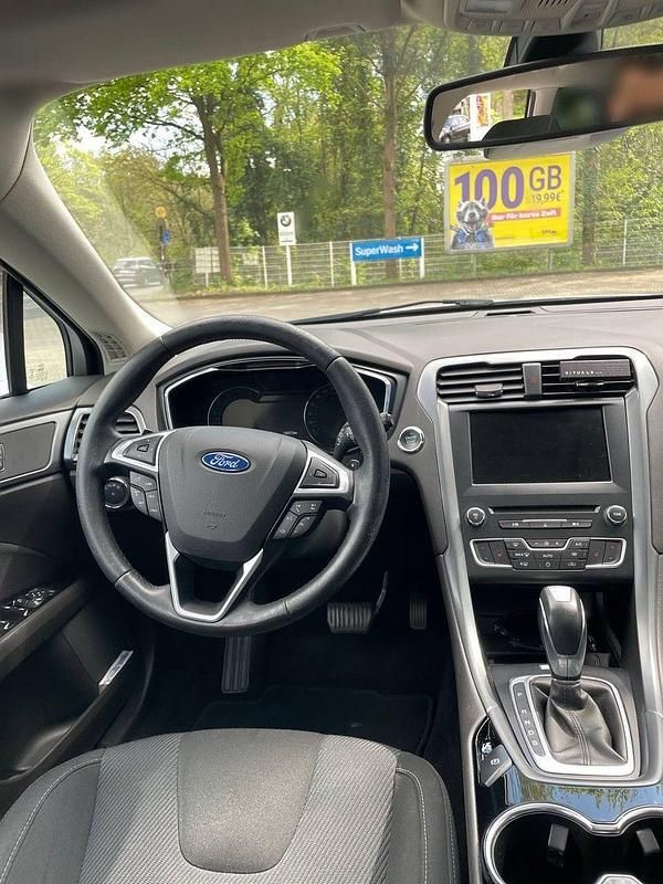 Gebraucht Ford Mondeo Titanium 179 PS (131 kW) 2017 Weiß Kombi