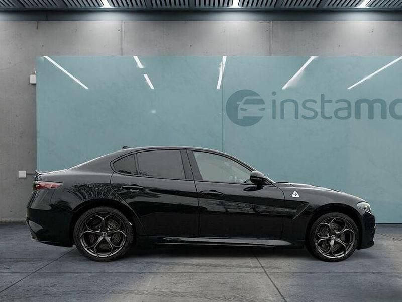 Gebraucht Alfa Romeo Giulia 520 PS (382 kW) 2024 Schwarz Limousine