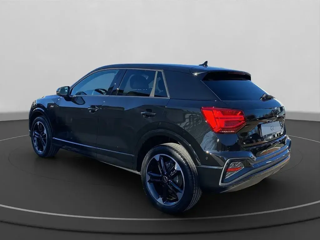 Neu Audi Q2 S-Line 150 PS (110 kW) 2026 Schwarz SUV