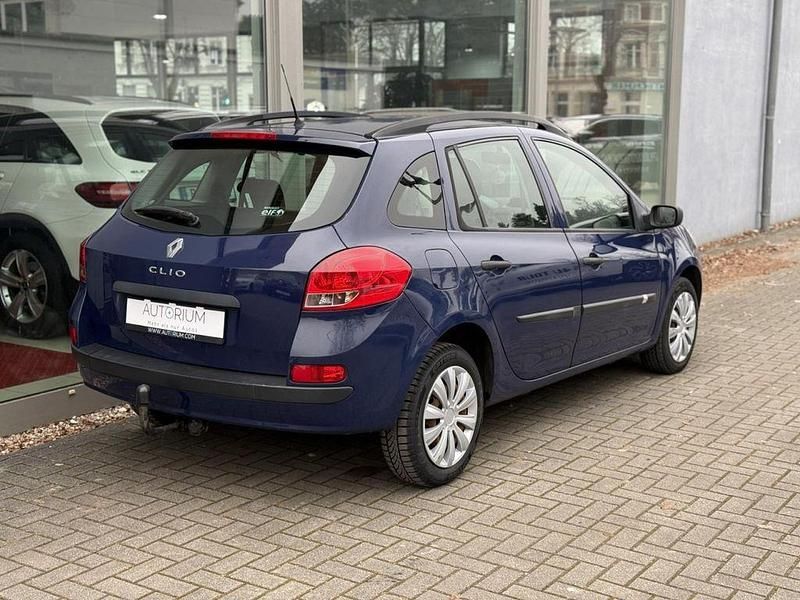 Gebraucht Renault Clio II Authentique 75 PS (55 kW) 2008 Blau Kombi